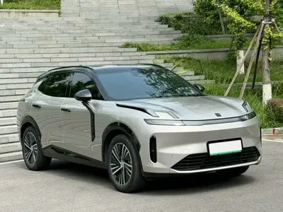 Lynk & Co 08 EM-P