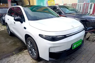 Leapmotor C10