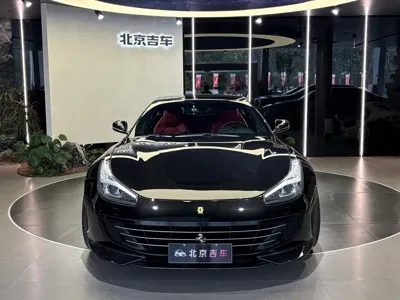 Ferrari GTC4Lusso