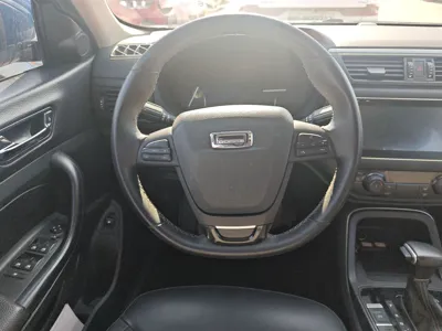 Qoros 5
