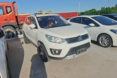 BAIC Senova X35