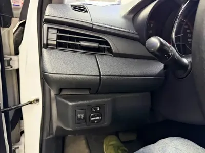 Toyota Yaris L