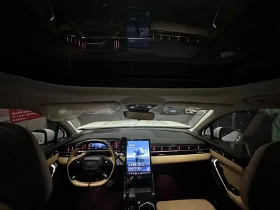 Geely Boyue L