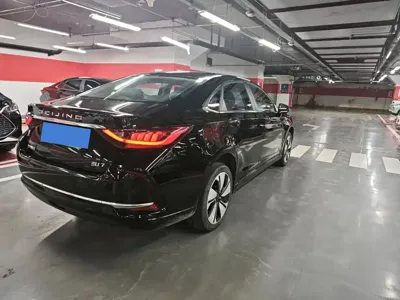 BAIC EU7