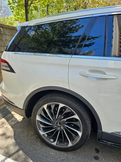 Lincoln Aviator