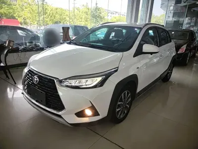 Toyota Yaris L