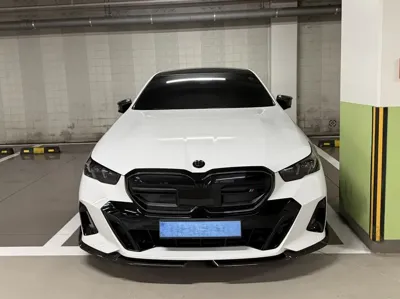 BMW i5