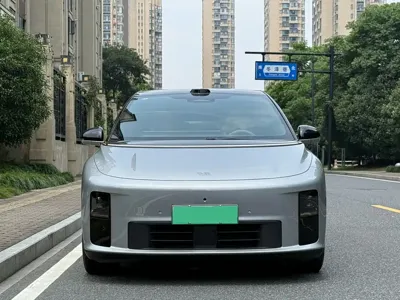 Li Auto 理想i6