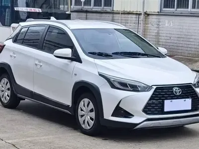 Toyota Yaris L