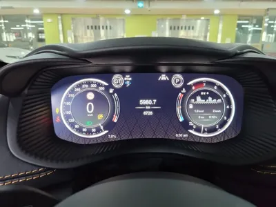 Astonmartin DBX