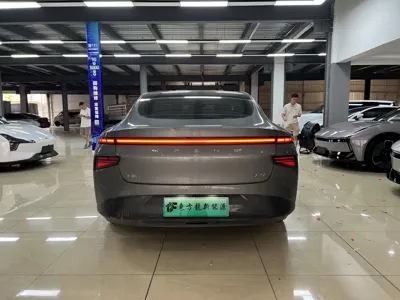 Xpeng P7