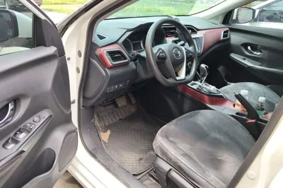 Nissan Lannia