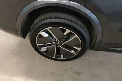 Li Auto L8