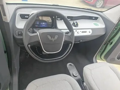 Wuling MINIEV