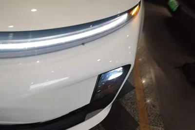 Li Auto L6