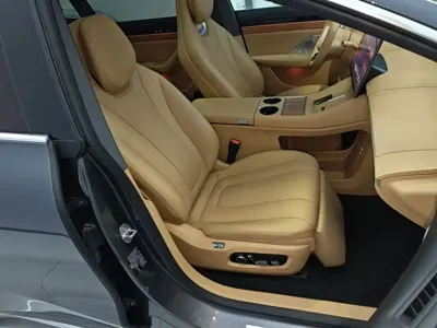 智界 Zhijie R7