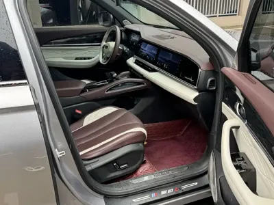 Geely Xingyue L