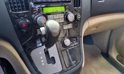 Hyundai Starex