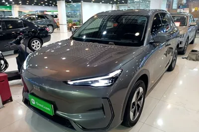Geely Galaxy E5