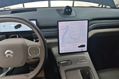 Nio ES8