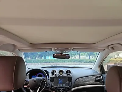 BYD S7