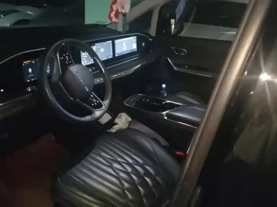 Maxus G90