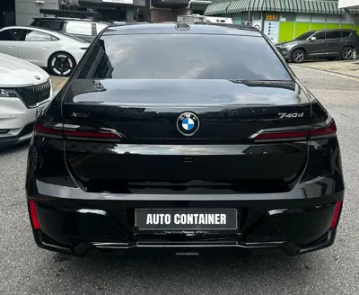 BMW 7-Series
