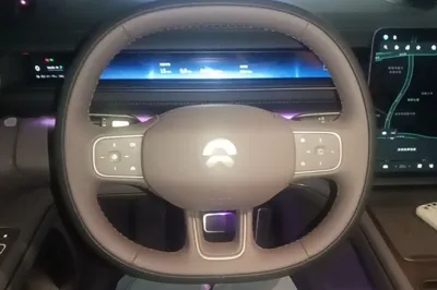 Nio ES8