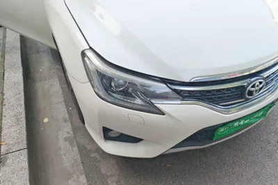 Toyota Reiz