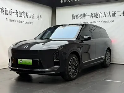 Nio ES8