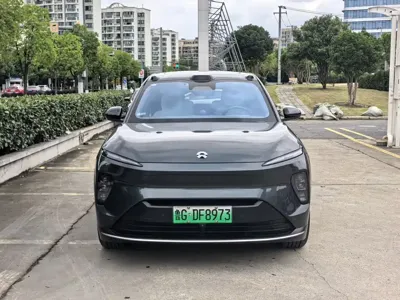 Nio ES8