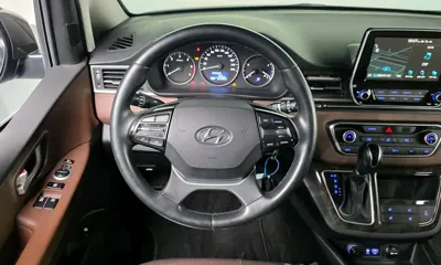 Hyundai Starex