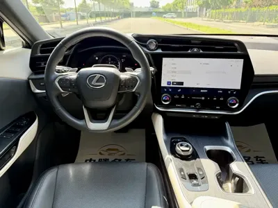 Lexus RZ