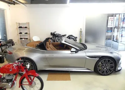Astonmartin DB12
