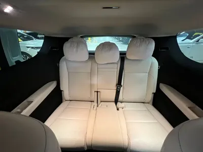 Li Auto Li MEGA