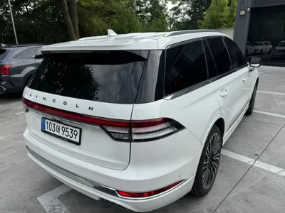 Lincoln Aviator