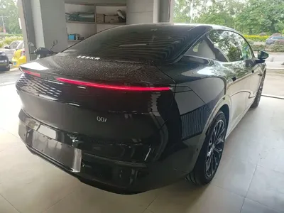 Zeekr 007