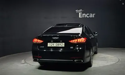 Hyundai Genesis