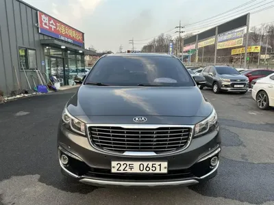 Kia Canival