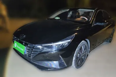 Hyundai Elantra