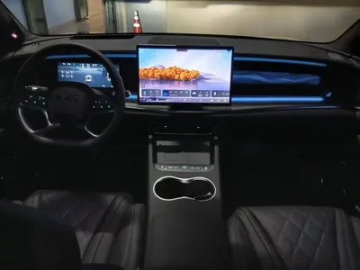 BYD Sealion 7