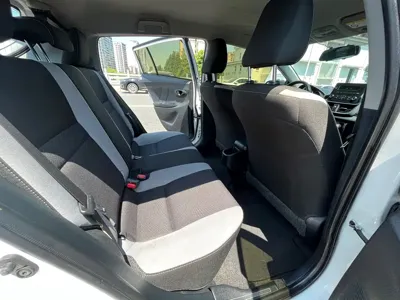 Toyota Yaris L