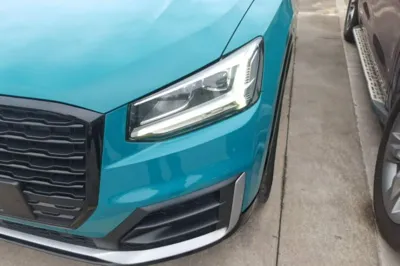 Audi Q2L