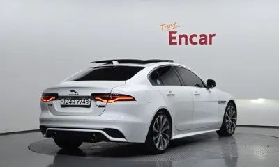 Jaguar XE