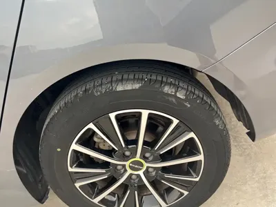 Roewe i5