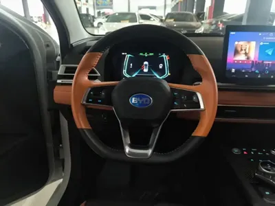 BYD e2