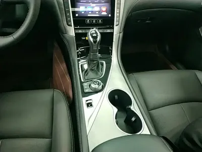 Infiniti Q50L