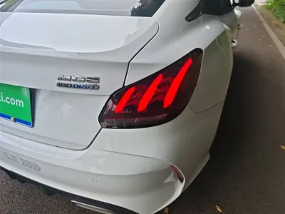 MG MG5