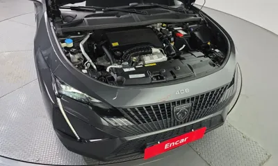 Peugeot 408