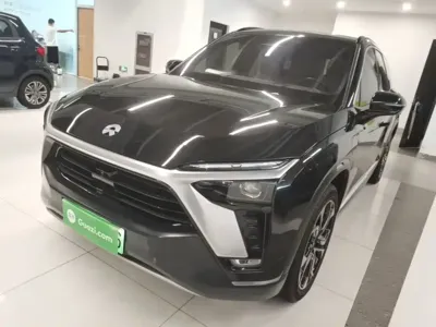 Nio ES8